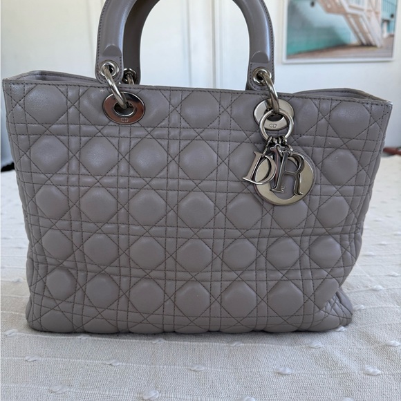 Dior Lady Dior bag Tote Bag grey color - Picture 10 of 13